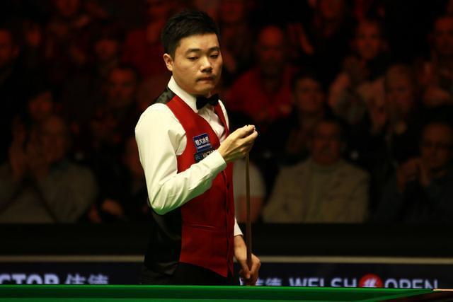 武汉三镇训练开放日；集结日手感冰凉引欢呼；欧超杯在即；数据趋势出现新变化(中超武汉三镇最新消息)